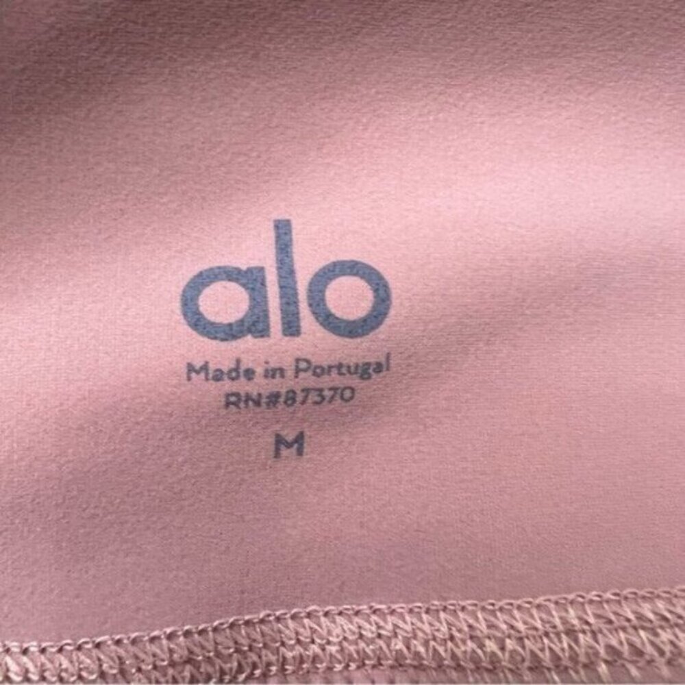 Alo High-Waist Ripped Warrior Legging Size Medium Activewear Yoga Sporty - Picture 9 of 9